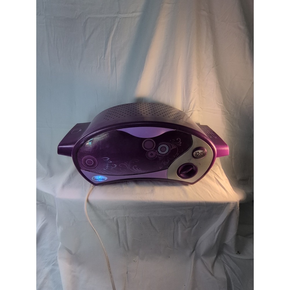 Vintage -Easy-Bake Oven Purple Hasbro 2010 Model 93404‎ Working Tested Light On - Picture 2 of 12